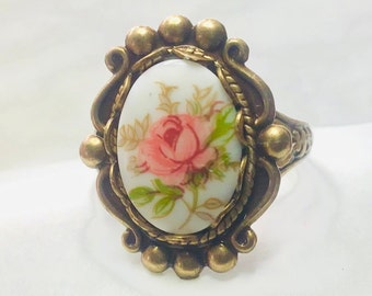 osO PETALS Oso pink roses porcelain cameo ring