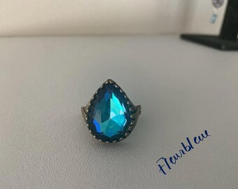 SEASIDE adjustable aqua Caribbean blue crystal glass stone teardrop brass ring