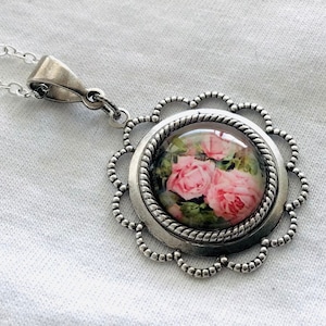 MEMORIES pink roses silver necklace