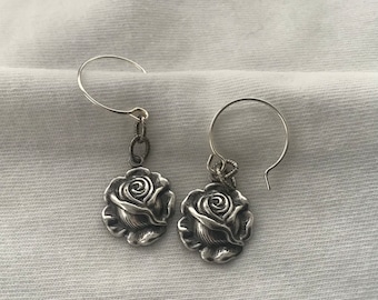 ROSES silver flower earrings