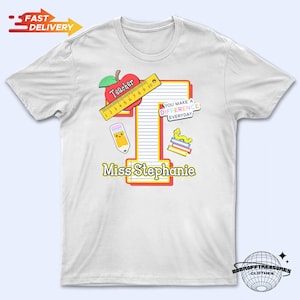 Camiseta personalizada con nombre de profesor, diseño de letras personalizado, regalo para educadores, ropa para el regreso a clases.