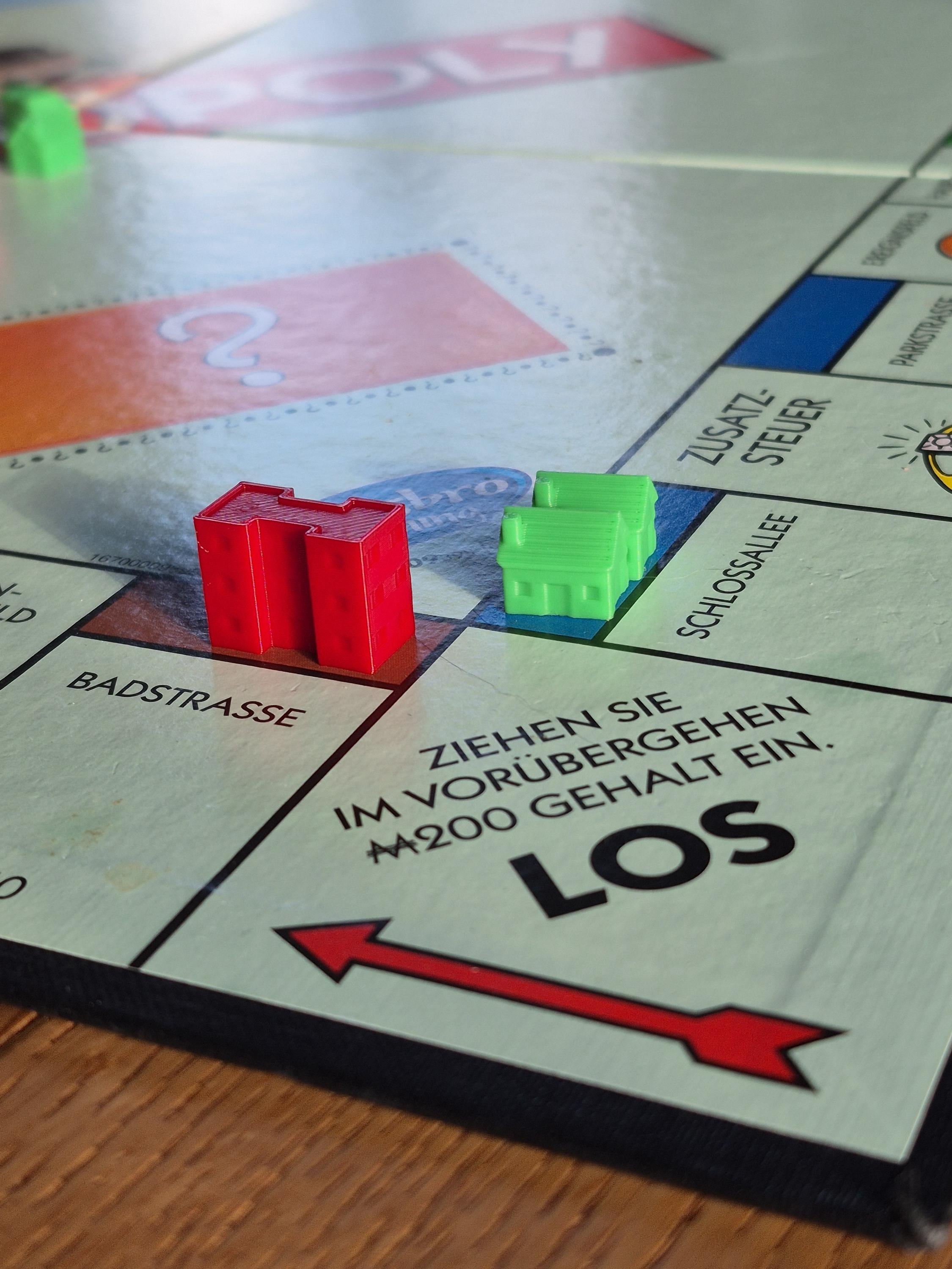 Ersatz Hauser / Hotels für Monopoly MonopolyJUNIOR Ersatzteil / Addon Erweiterung 32x Grüne Häuser & 12 rote Hotels.