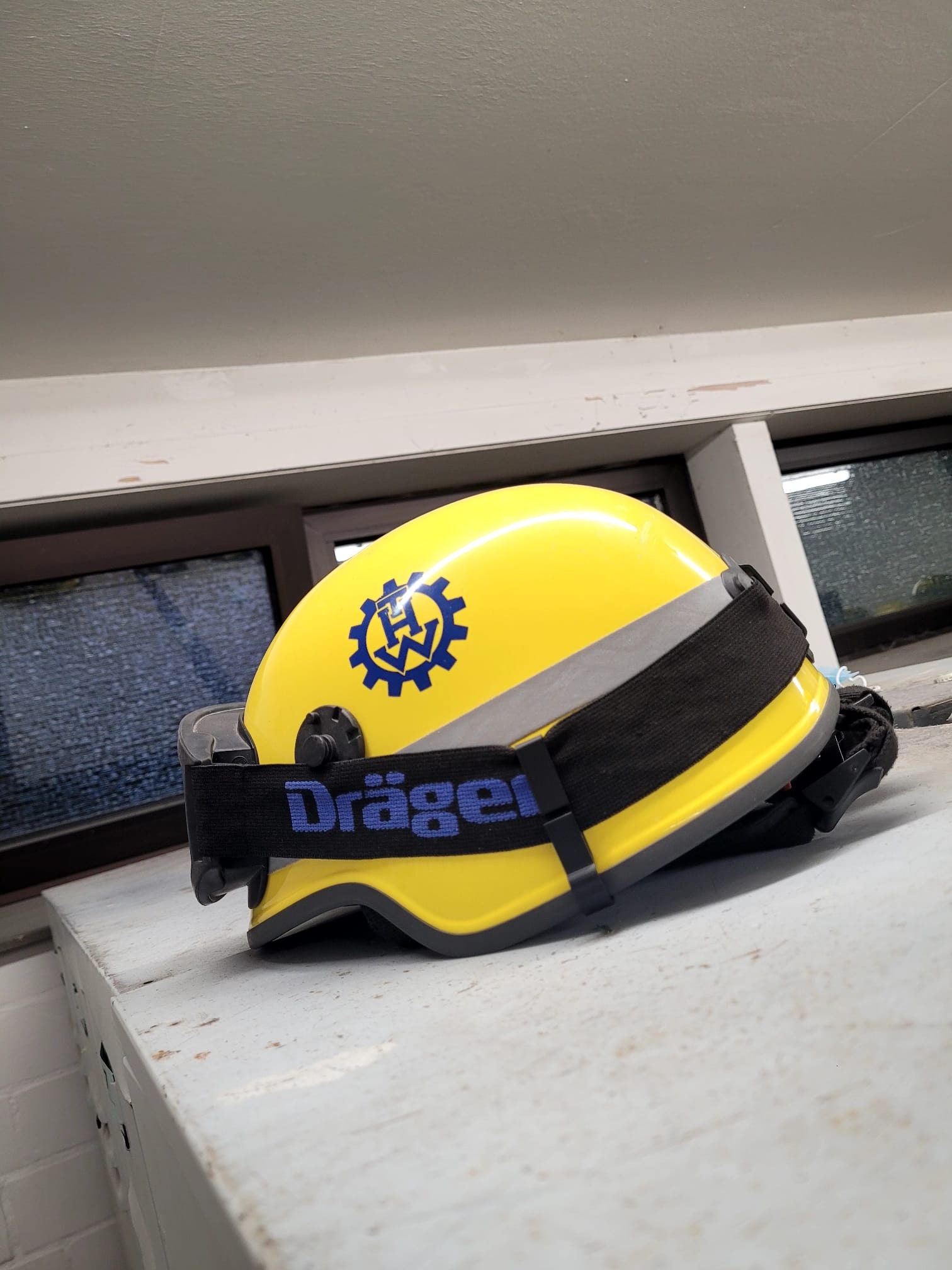 Brillenhalterung für Helme