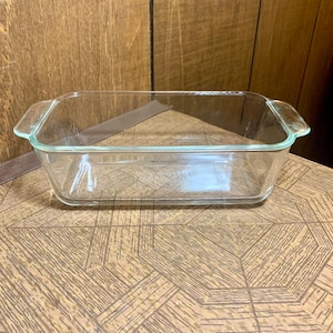 Pyrex Glass Loaf Pan - 1.5L 8.5x4.5x2.5 inches