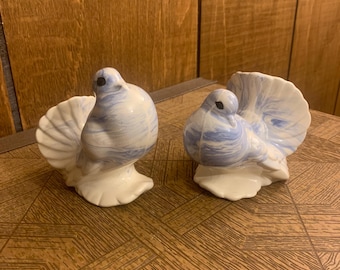 1980 Ceramic Fantail Doves - Pair (2)