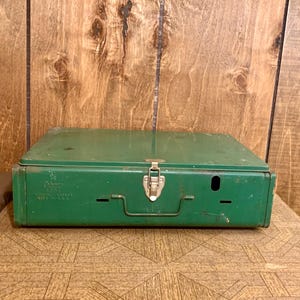 Vintage Coleman 425E Dual 2 Burner Camp Stove