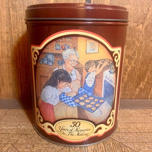 1989 Nestle Toll House Morsels 50th Anniversary Tin