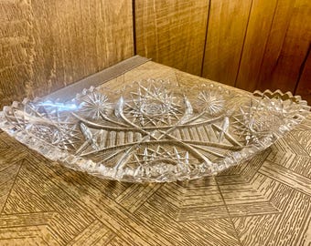 Großes Serviertablett aus geschliffenem Kristallglas im Vintage-Stil – sternförmiges Wellenmuster – 35,5 cm (14 Zoll)