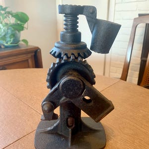 Antique Cast Iron Farm Jack