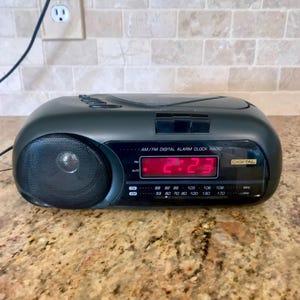 1990’s AM/FM/Cassette Digital Alarm Clock - Tested