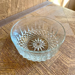 Arcoroc france glass bowls - Etsy 日本