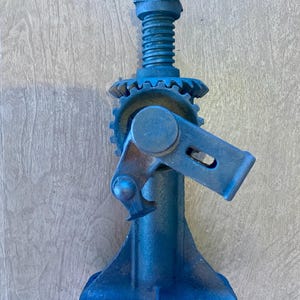 Antique Cast Iron Farm Jack