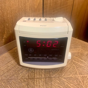 Vintage GE-wekkerradio - getest