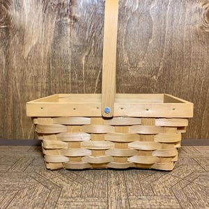 Wooden Basket Planter with plastic insert