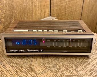 1980’s Realistic Chronomatic-250 Radio Alarm Clock - Tested