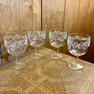 Ensemble de (4) verres à eau gravés des années 1940 par Bartlett Collins