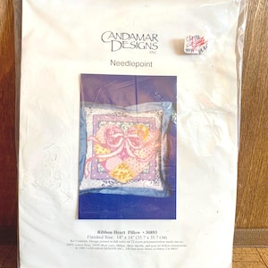 1998 Candamar Designs Needlepoint Pillow Kit