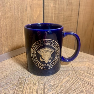 Presidential Seal - Eisenhower signature mug