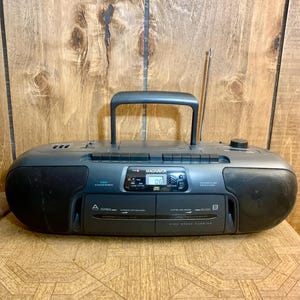 Vintage Magnavox AZ8348 Boombox - Tested - Etsy
