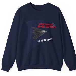 B-2 Spirit Bomber Vintage Style Gildan Aviation Gift for him Crewneck Sweatshirt