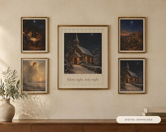 Puede incluir: Una composición de pared con cinco láminas artísticas enmarcadas de temática religiosa e invernal. La lámina central muestra una iglesia nevada de noche con el texto Silent night, holy night bajo la imagen en un marco claro.