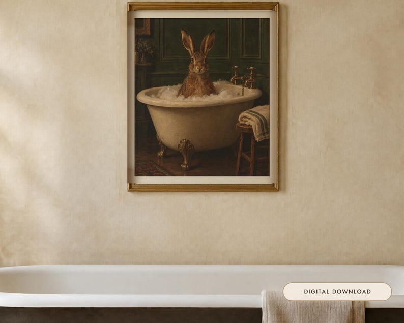 Print van een haas in bad | Grappige muurdecoratie voor de badkamer | Vintage olieverfschilderij met dieren | Neem de tijd, schatje | Digitale download afbeelding 1