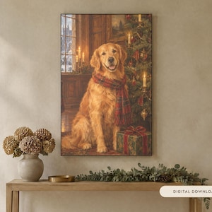 Op de afbeelding: Een ingelijste wandkunstprint met een golden retriever die een rood-groene geruite sjaal draagt, zittend naast een versierde kerstboom met brandende kaarsen en een ingepakt cadeau, in een kamer met een raam dat een besneeuwd landschap toont.