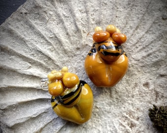 Lampwork goddess honeybee glass focal art bead pendant - Mother Queen Bee