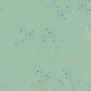 Peut inclure: Un motif sans couture avec un fond vert clair, orné de mouchetures éparses en bleu, or et blanc. Le motif a un aspect texturé, rappelant une surface peinte ou mouchetée.