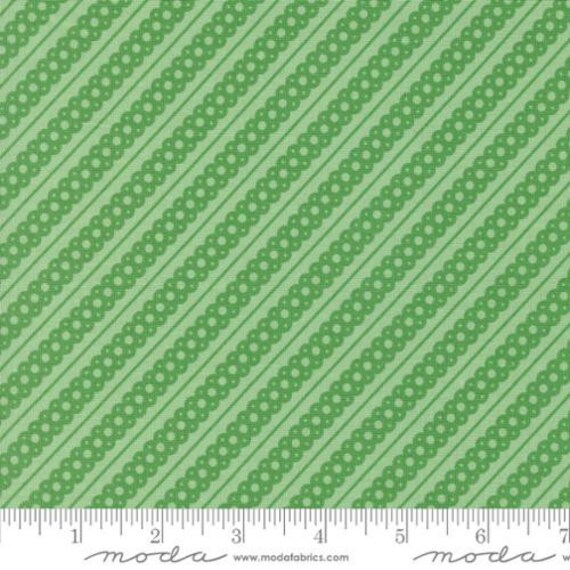 Kitty Christmas: Stripe in Mint Kitty Christmas: Stripe in Mint