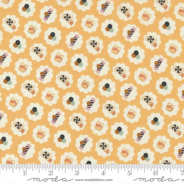 Sale! Owl O Ween Candy Corn Candy Yardage by UrbanChiks for Moda Fabrics |31192 14 | Fat Quarter