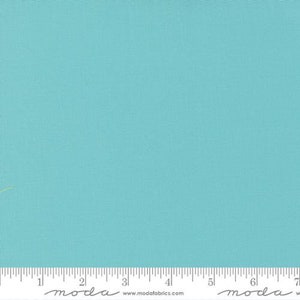 Bella Solids Spray Aqua Yardage by Moda Fabrics  | Solid Quilting Cotton | 9900 263