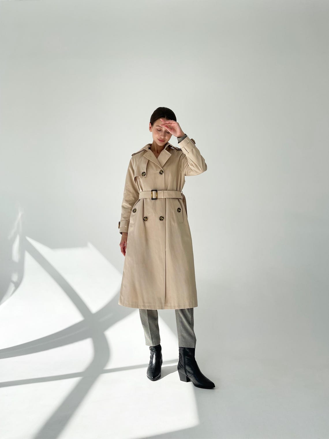 OVERSIZED BEIGE TRENCH COAT