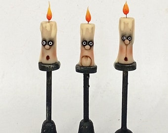 1:12 scale - Burning fantasy candle with face