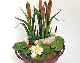 1:12 scale - mini pond with water lily