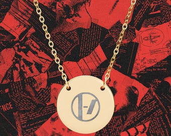 Twenty One Pilots Engraved Circle Necklace, Stainless Steel Pendant, TOP Logo