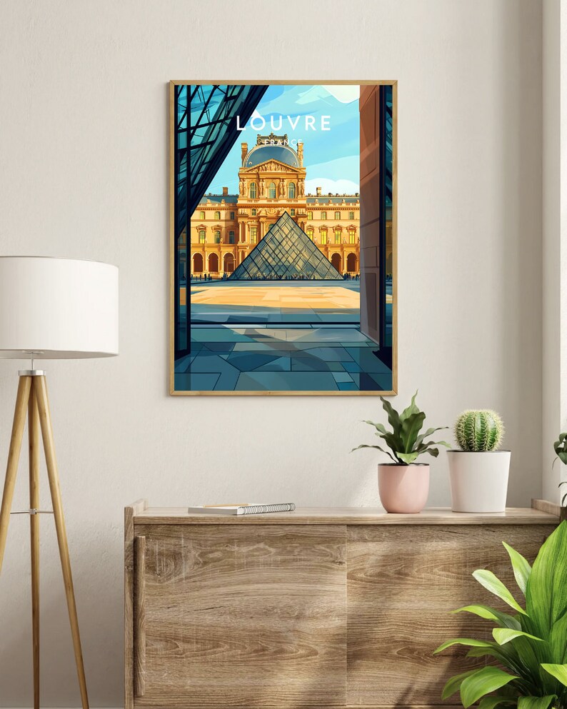 Puede incluir: Una ilustraci&oacute;n enmarcada del Museo del Louvre en Par&iacute;s, Francia. La imagen muestra la ic&oacute;nica pir&aacute;mide de vidrio frente al museo, con el texto "LOUVRE" encima.