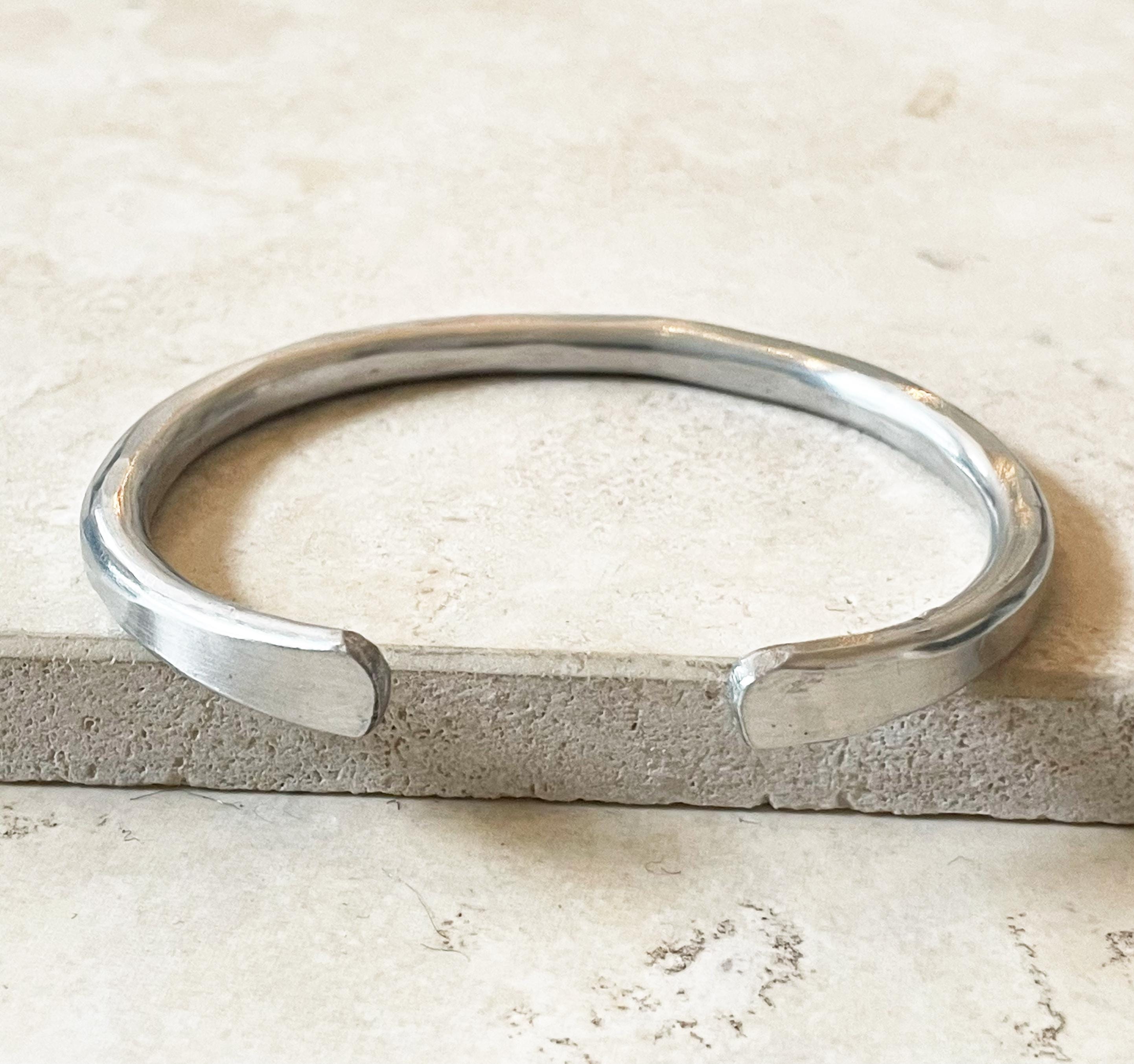 TASAKI×ホテル「リッツ パリ」中庭に咲く花や、部屋に降り注ぐ陽の光