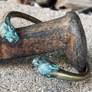 Solid Brass Panther Head Cuff, Panther Cuff with verdigris Patina, Unisex Bracelet