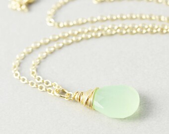 Green Chalcedony Pendant Necklace, Kiwi Lime Green Necklace, Bridesmaid Gift