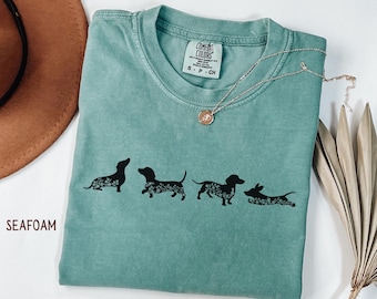 Dachshund Shirt, Wiener dog Tee, doxie mom Tshirt, Dachshund mom, Dachshund Mama, Dachshund Lover Gift,Dog Owner Gift For Dog mom Floral Dog
