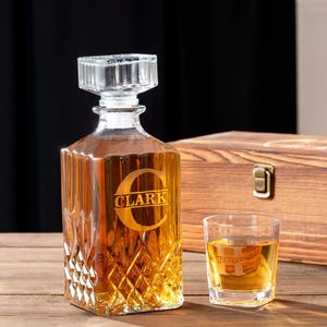 Groomsmen Gifts, Personalized Whiskey Decanter Set, Groomsman Gift, Best Man Gift, Father of Bride Gift, Custom Whiskey Glass, Gift for Him