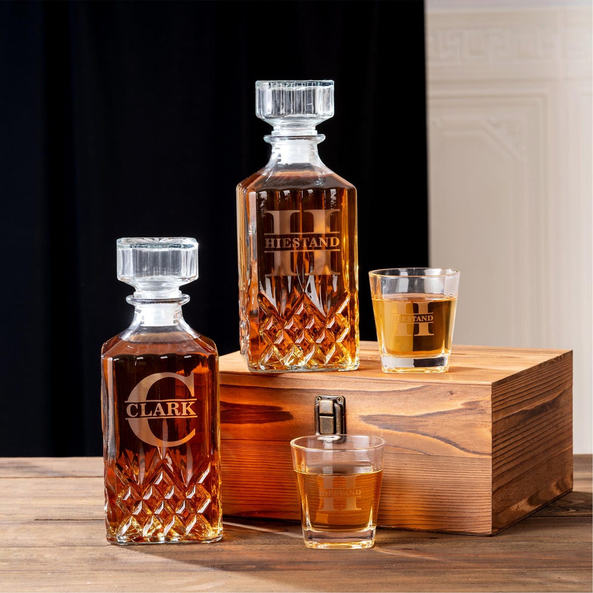 Personalized Whiskey Decanter, Groomsmen Gifts for Wedding, Groomsman Gift, Best Man Gift, Custom Whiskey Glass, Dad Gifts, Husband Gifts