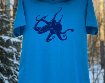 Octopus Tee: Heather Turquoise Tri-Blend Unisex T-Shirt