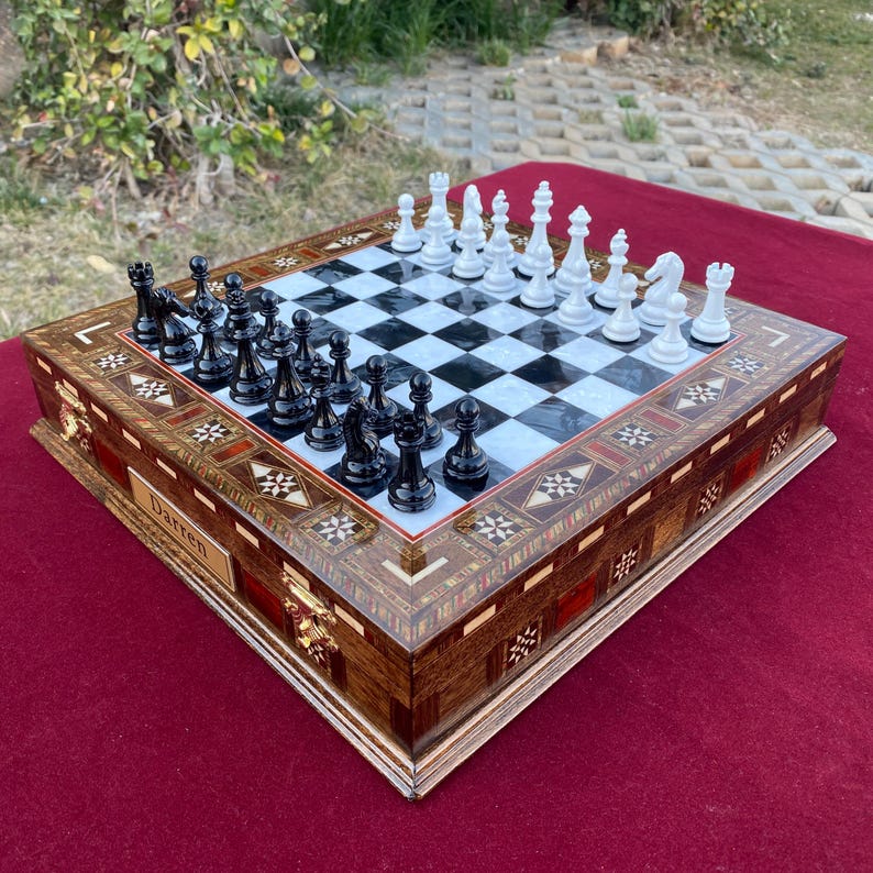 Luxury Chess Set With Storage- 12