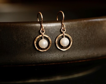 Floating Pearl Earrings. 14K gold filled hammered hoop and genuine fresh water pearls. Gold pearl hoops. Minimalist earrings. Great gift.