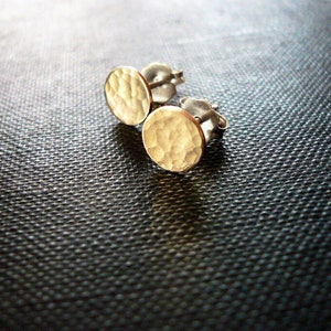 Tiny Dot Earrings, Gold Coin Earrings - Dainty 14K Gold Filled Post Earrings, Tiny Hammered Gold Dot Circle Earrings, 6mm gold studs.