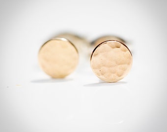 Everyday Earrings. Gold Stud Earrings. Hammered 14K gold filled studs. Minimalist gold dot earrings. Jewelry staples. Handmade  5mm size