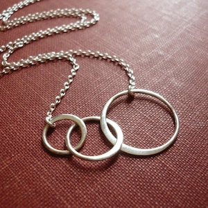 Linked Circles Necklace in Sterling Silver - Three Entwined Rings. New mom gift. Dainty minimalist jewelry. Perfect Mother's Day Gift.