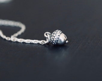 Silver Acorn Necklace. Tiny acorn charm in solid sterling silver. Fall fashion nature jewelry. Tiny sweet acorn pendant.  Layering necklace.